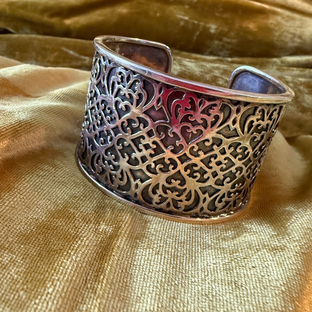 Silpada sterling silver filigree cuff retired, heavy! - Picture 2 of 7